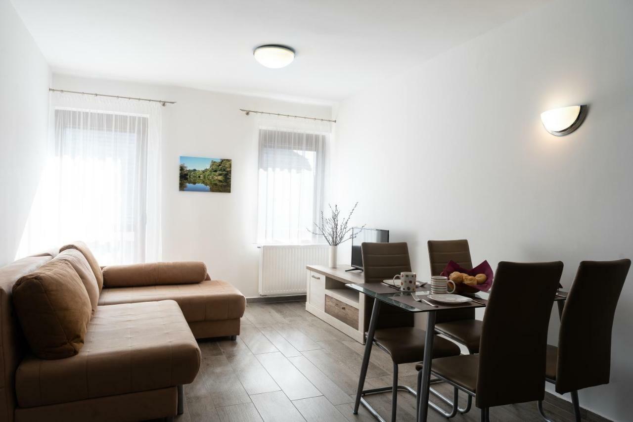 Raba Apartman Sárvár Exterior foto