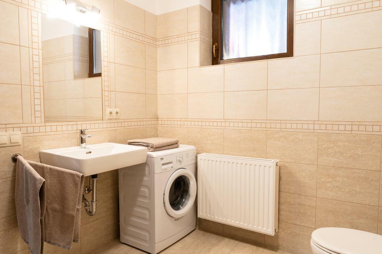 Raba Apartman Sárvár Exterior foto