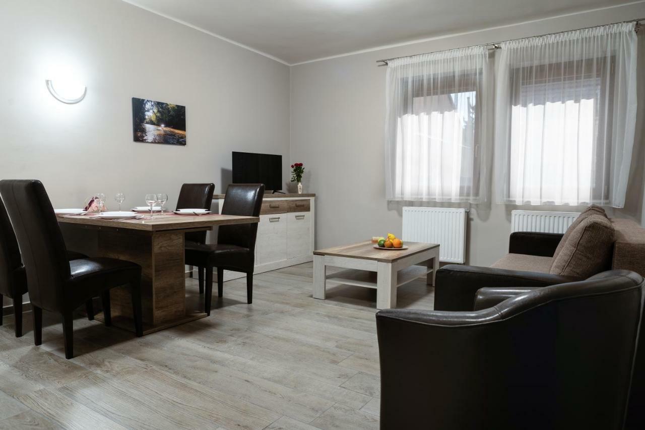 Raba Apartman Sárvár Exterior foto